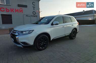 Позашляховик / Кросовер Mitsubishi Outlander 2015 в Калуші