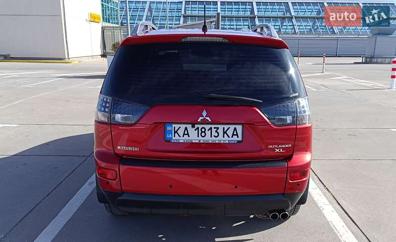 Позашляховик / Кросовер Mitsubishi Outlander 2008 в Львові
