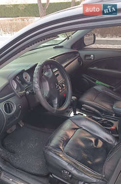 Внедорожник / Кроссовер Mitsubishi Outlander 2008 в 