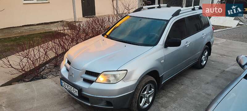 Внедорожник / Кроссовер Mitsubishi Outlander 2007 в 