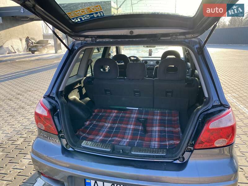 Внедорожник / Кроссовер Mitsubishi Outlander 2007 в Тараще
