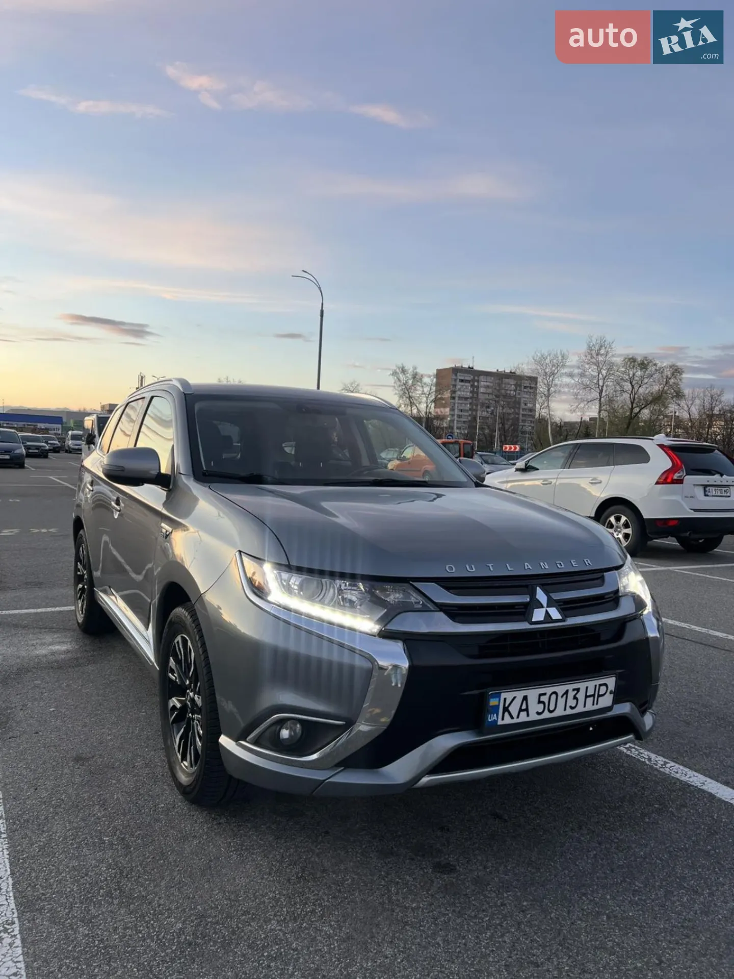 2017 Mitsubishi Outlander - мініатюра 2