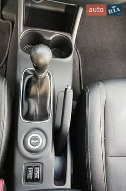 Внедорожник / Кроссовер Mitsubishi Outlander 2014 в 