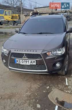 Внедорожник / Кроссовер Mitsubishi Outlander 2010 в Кривом Роге