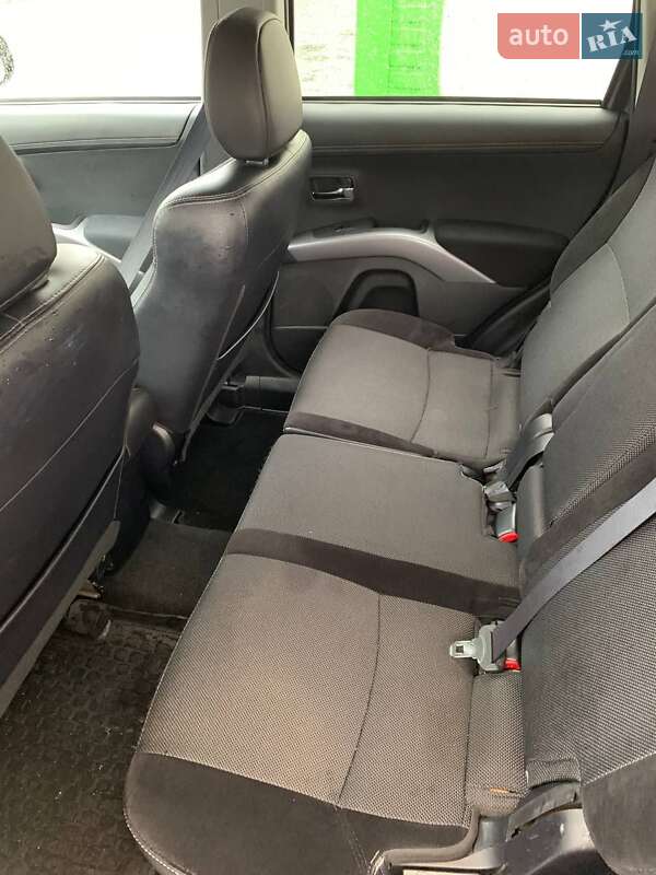 Позашляховик / Кросовер Mitsubishi Outlander 2011 в Хмельницькому
