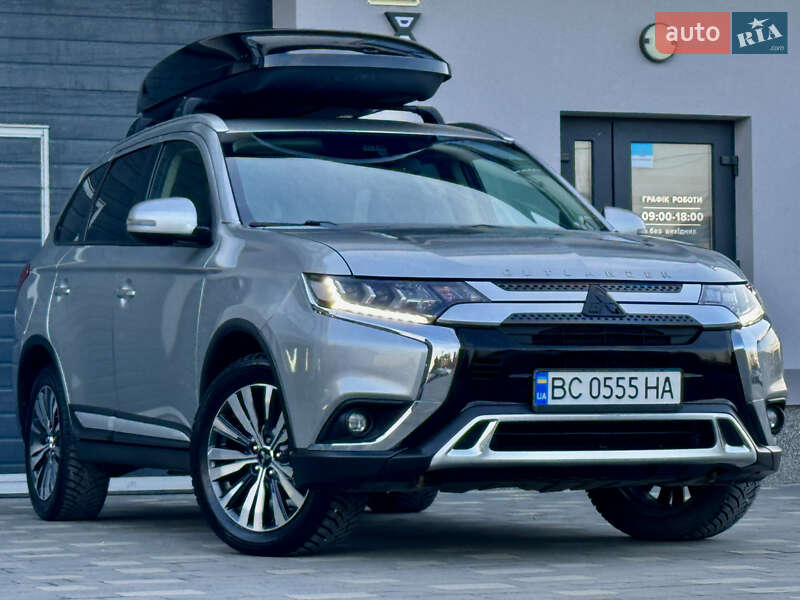 Внедорожник / Кроссовер Mitsubishi Outlander 2019 в Трускавце