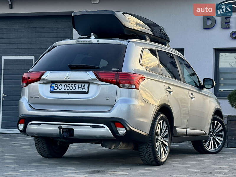 Внедорожник / Кроссовер Mitsubishi Outlander 2019 в Трускавце