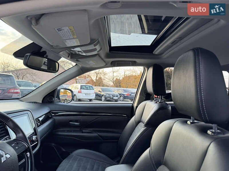 Внедорожник / Кроссовер Mitsubishi Outlander 2019 в Трускавце