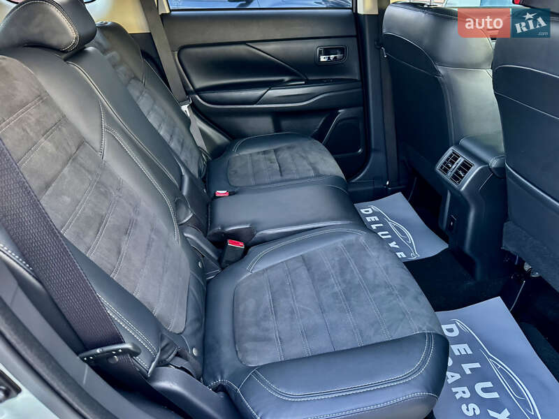 Внедорожник / Кроссовер Mitsubishi Outlander 2019 в Трускавце