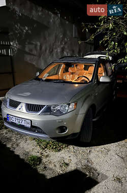 Внедорожник / Кроссовер Mitsubishi Outlander 2008 в Львове