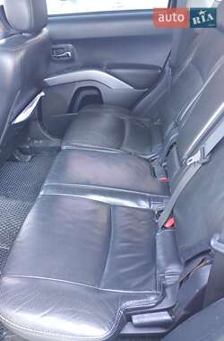 Внедорожник / Кроссовер Mitsubishi Outlander 2007 в 