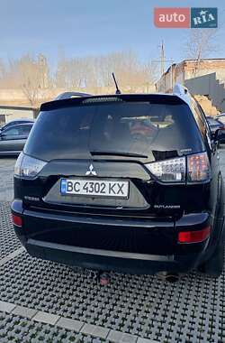 Внедорожник / Кроссовер Mitsubishi Outlander 2007 в 