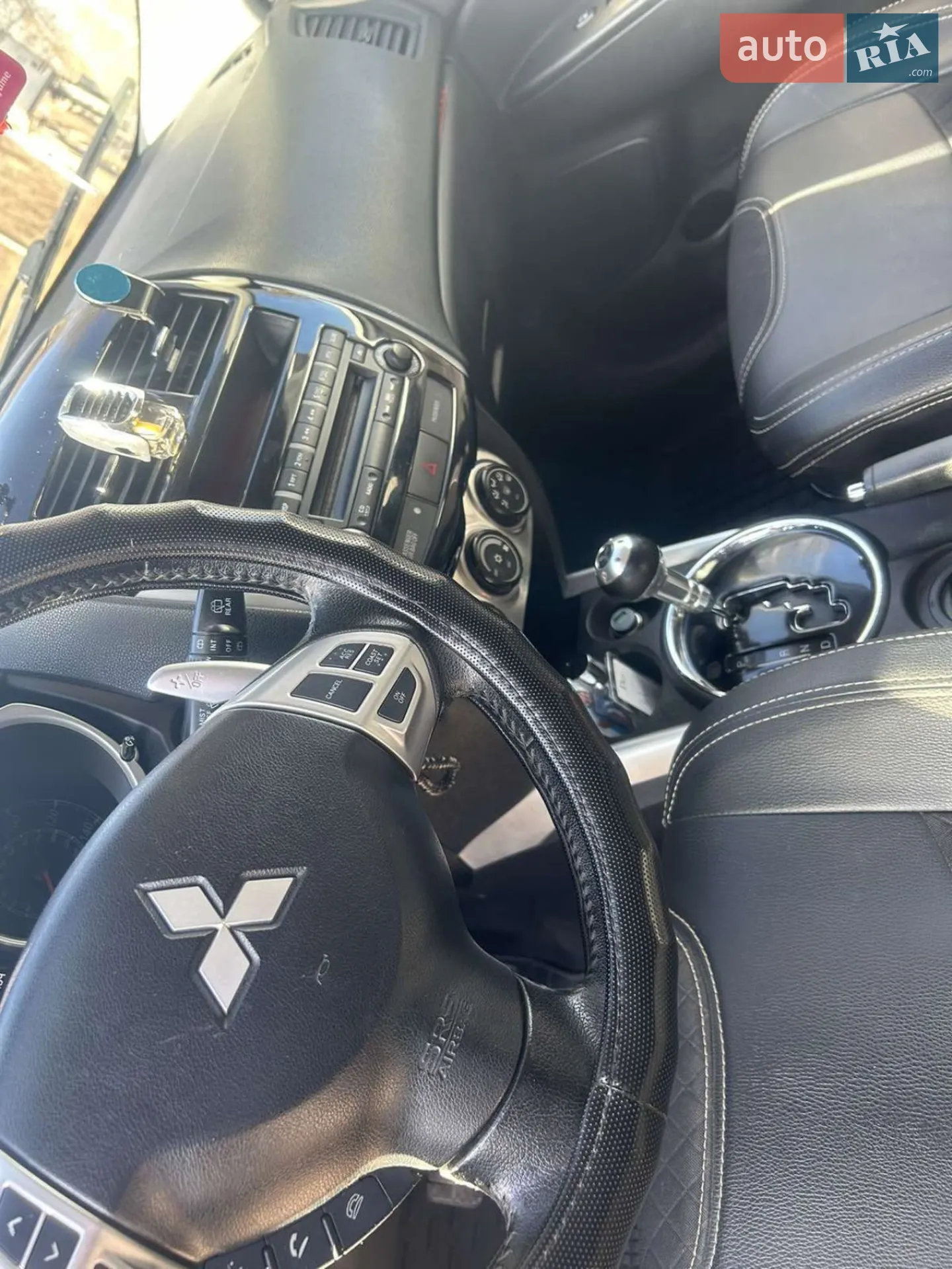 2012 Mitsubishi Outlander - мініатюра 4