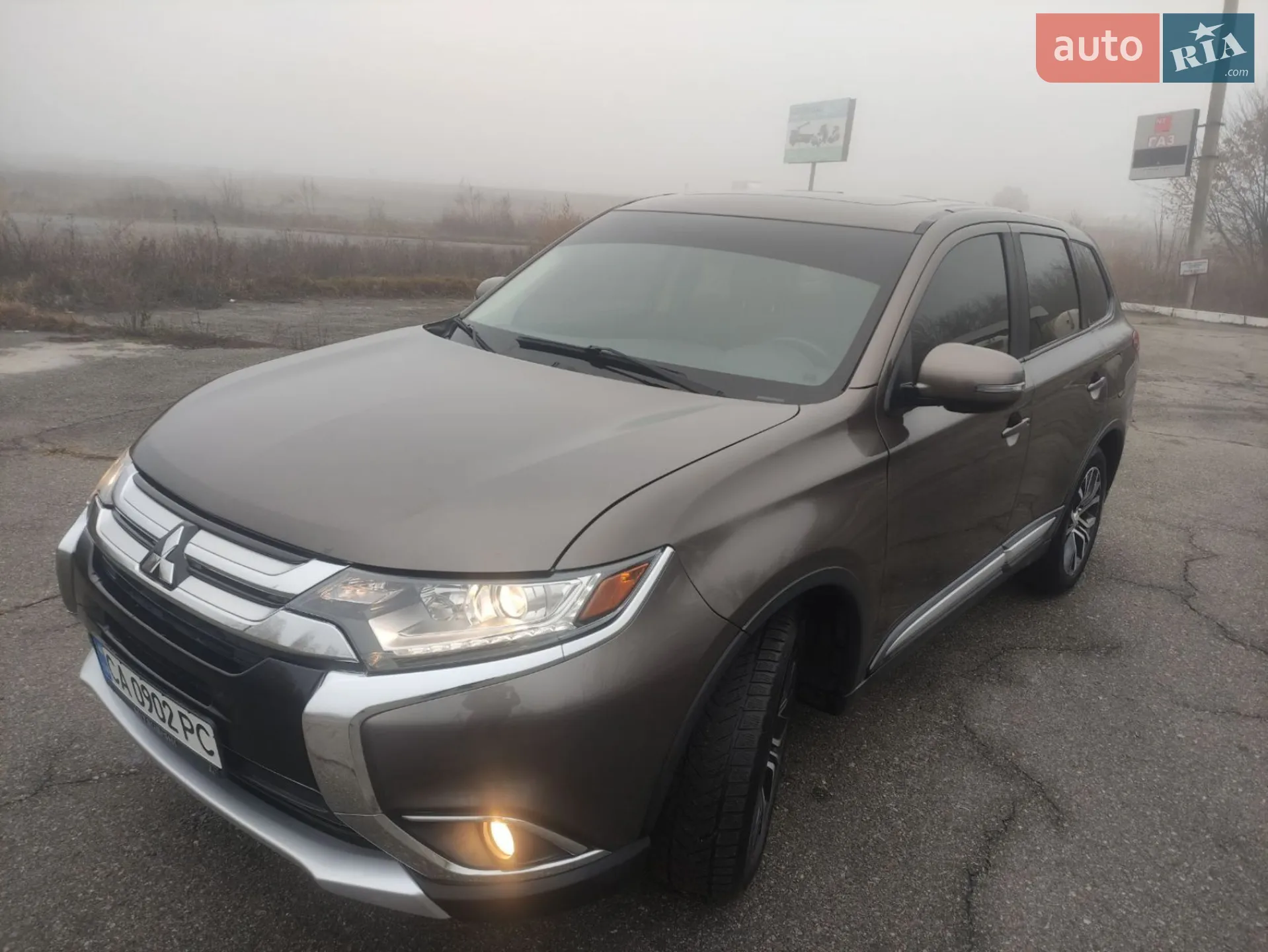 2018 Mitsubishi Outlander - фото 1