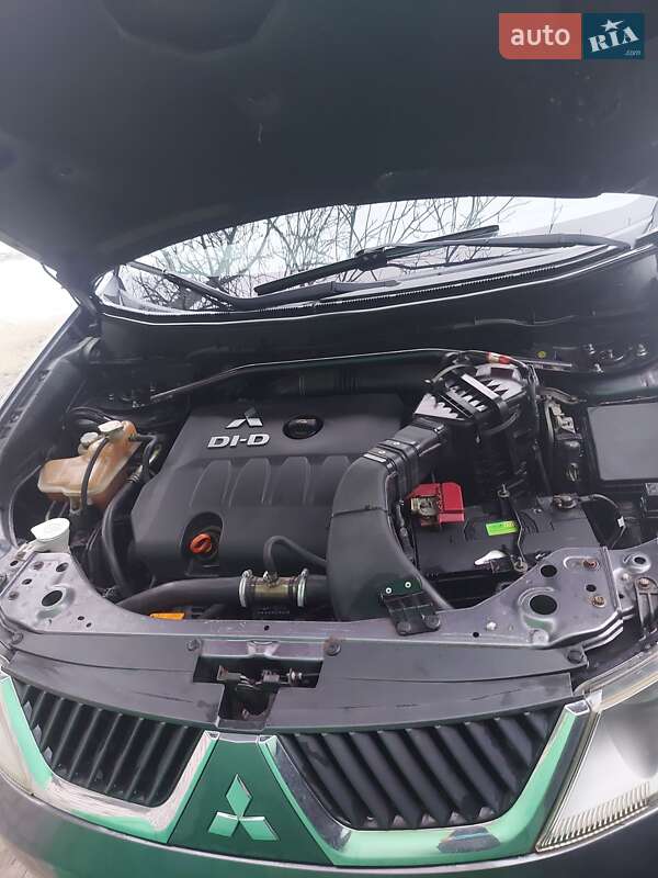 Внедорожник / Кроссовер Mitsubishi Outlander 2009 в Южноукраинске
