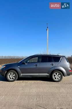 Внедорожник / Кроссовер Mitsubishi Outlander 2009 в 