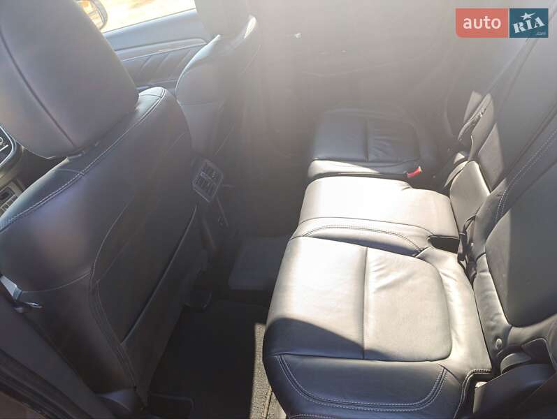 Внедорожник / Кроссовер Mitsubishi Outlander 2019 в Никополе