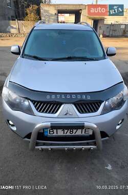 Позашляховик / Кросовер Mitsubishi Outlander 2008 в Полтаві