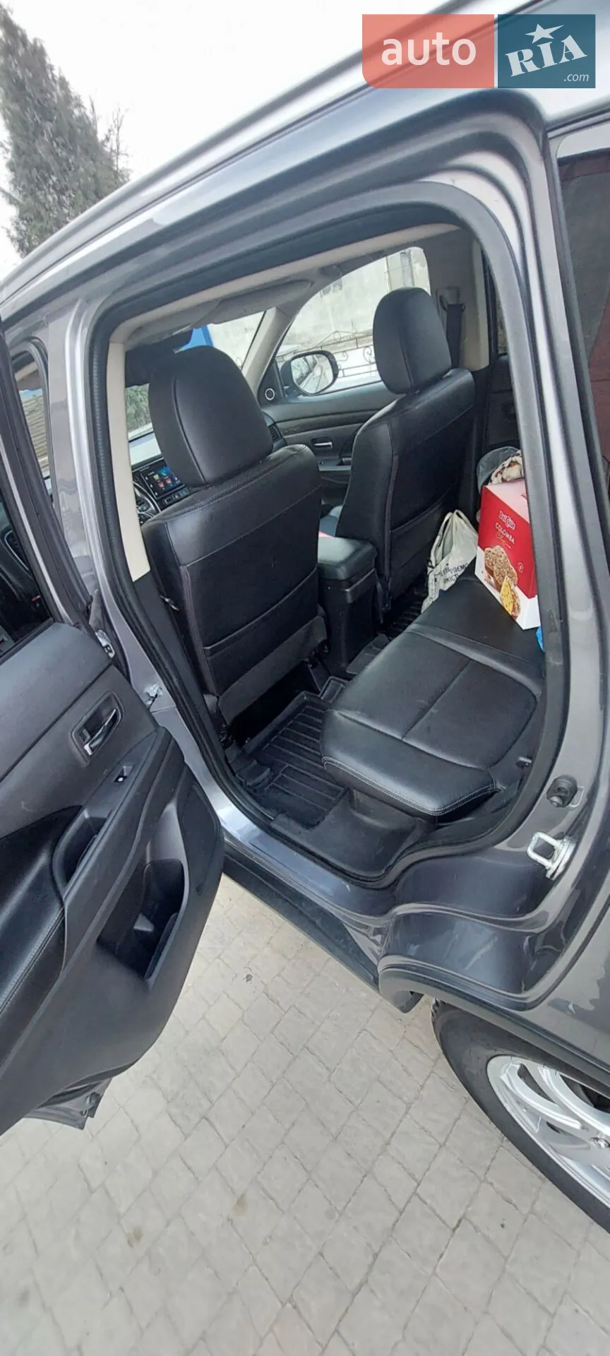 2017 Mitsubishi Outlander - мініатюра 2