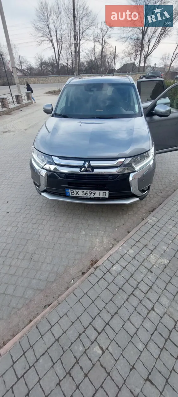 2016 Mitsubishi Outlander - мініатюра 23