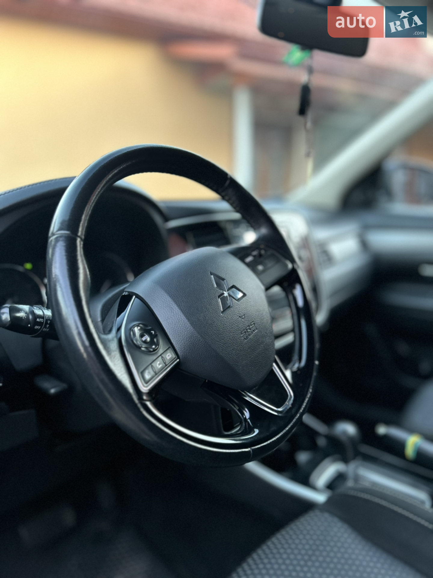 2018 Mitsubishi Outlander - мініатюра 6