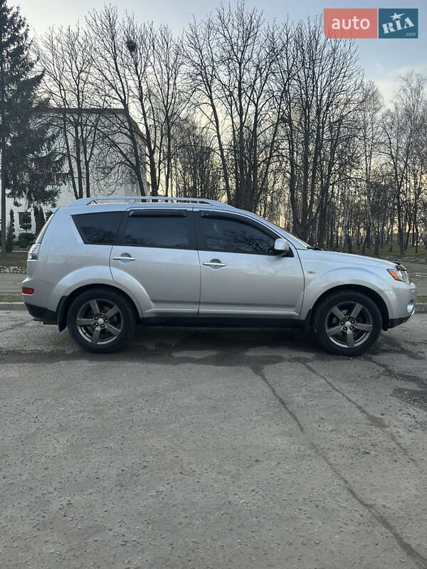 Позашляховик / Кросовер Mitsubishi Outlander 2008 в Сумах