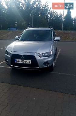 Позашляховик / Кросовер Mitsubishi Outlander 2012 в Києві