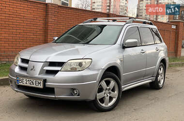 Внедорожник / Кроссовер Mitsubishi Outlander 2006 в Николаеве