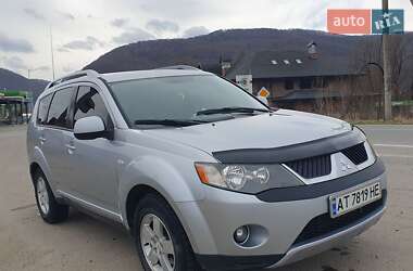 Позашляховик / Кросовер Mitsubishi Outlander 2007 в Косові