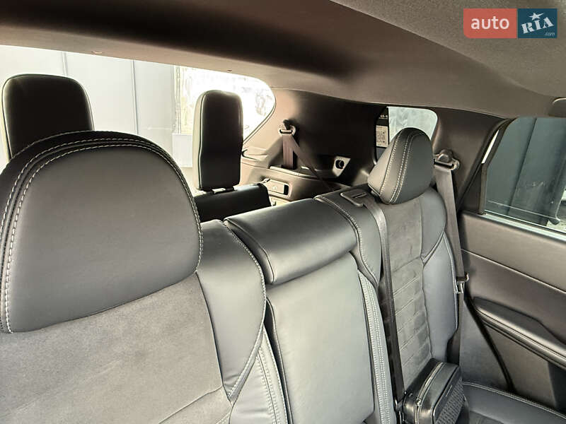 Позашляховик / Кросовер Mitsubishi Outlander 2022 в Києві