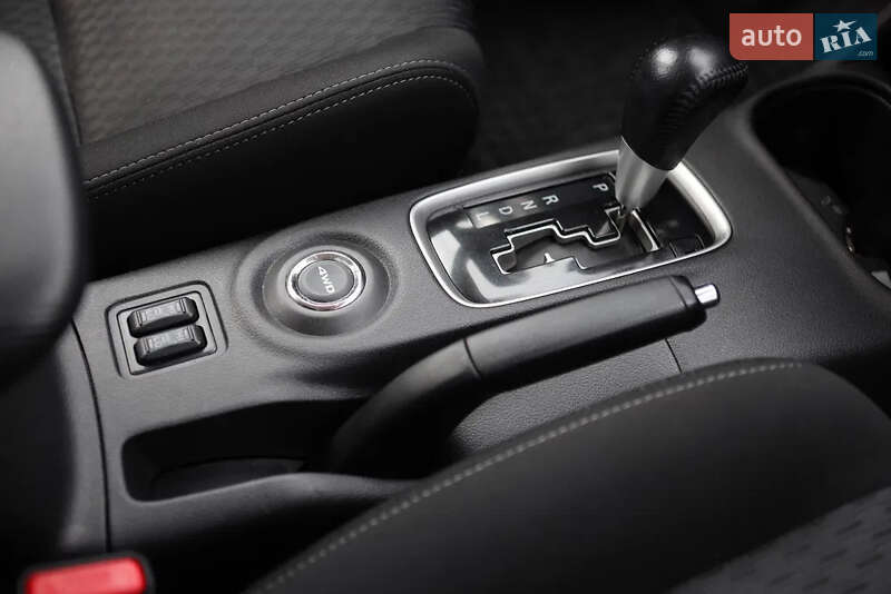 Внедорожник / Кроссовер Mitsubishi Outlander 2014 в Киеве