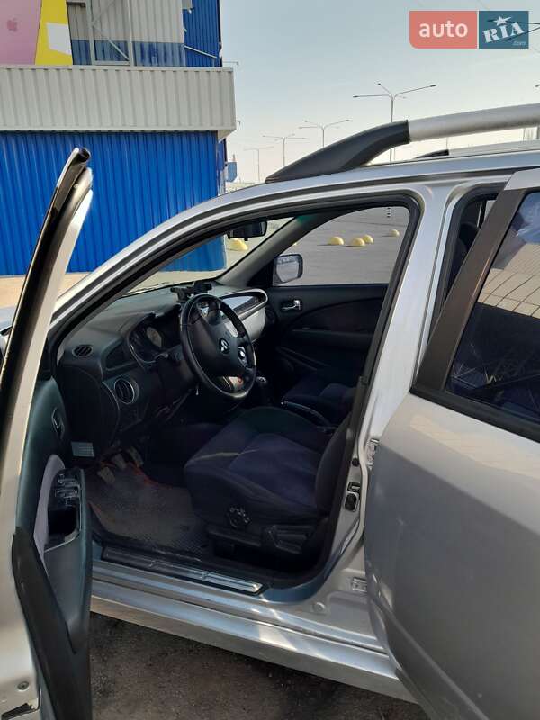 Внедорожник / Кроссовер Mitsubishi Outlander 2004 в Днепре