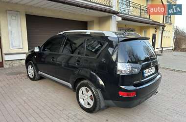 Внедорожник / Кроссовер Mitsubishi Outlander 2008 в 