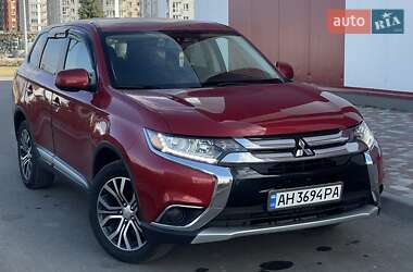 Позашляховик / Кросовер Mitsubishi Outlander 2017 в Дніпрі