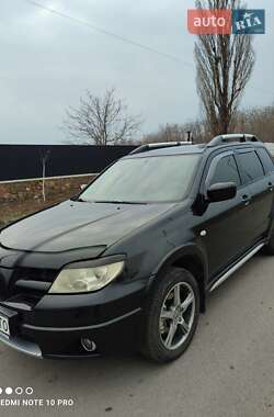 Внедорожник / Кроссовер Mitsubishi Outlander 2006 в 