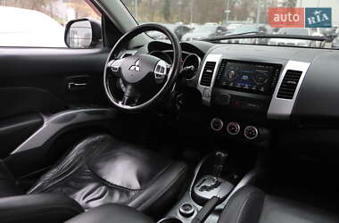 Позашляховик / Кросовер Mitsubishi Outlander 2008 в 