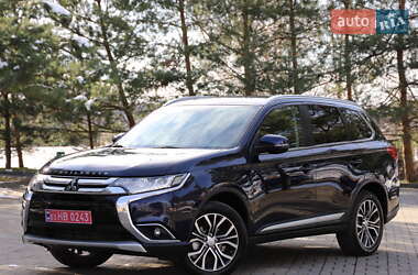 Позашляховик / Кросовер Mitsubishi Outlander 2017 в Дрогобичі