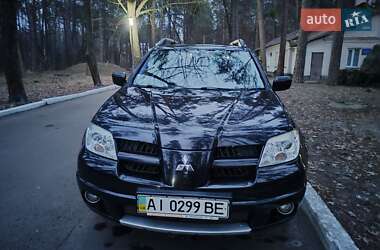 Внедорожник / Кроссовер Mitsubishi Outlander 2007 в 