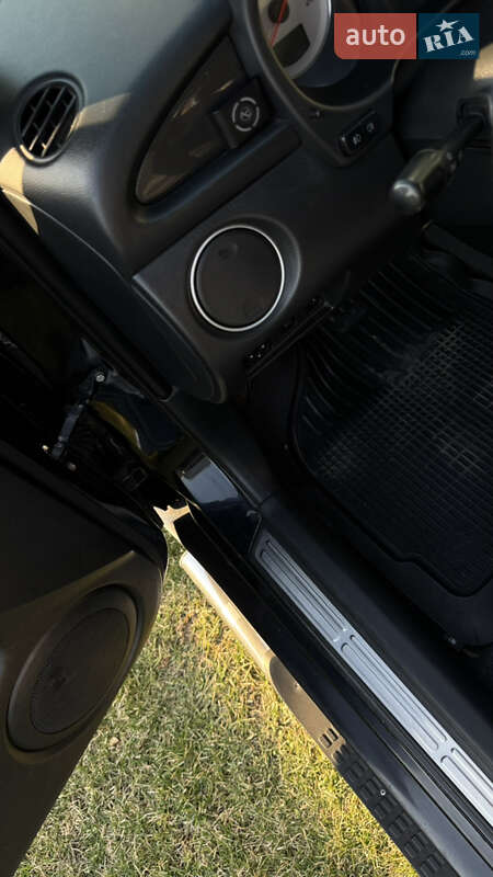 Внедорожник / Кроссовер Mitsubishi Outlander 2007 в Черновцах фото 17 Внедорожник / Кроссовер Mitsubishi Outlander 2007 в Черновцах