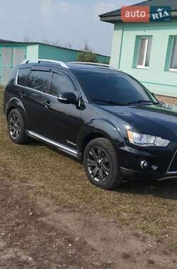 Внедорожник / Кроссовер Mitsubishi Outlander 2010 в Путивле