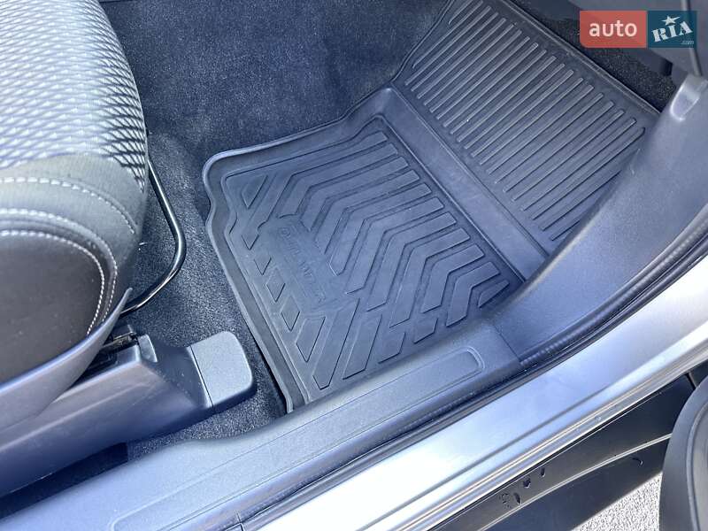 Внедорожник / Кроссовер Mitsubishi Outlander 2018 в Киеве