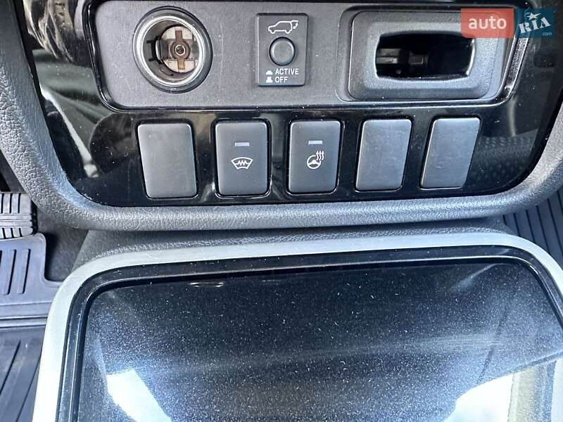 Внедорожник / Кроссовер Mitsubishi Outlander 2018 в Киеве