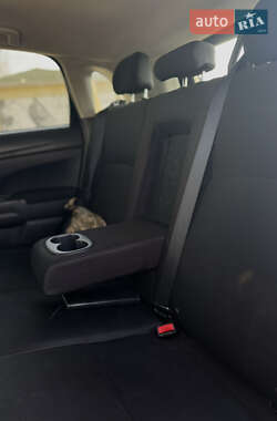 Внедорожник / Кроссовер Mitsubishi Outlander 2014 в 