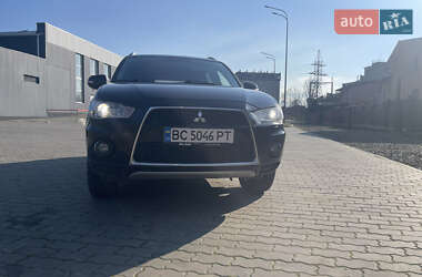 Внедорожник / Кроссовер Mitsubishi Outlander 2009 в 
