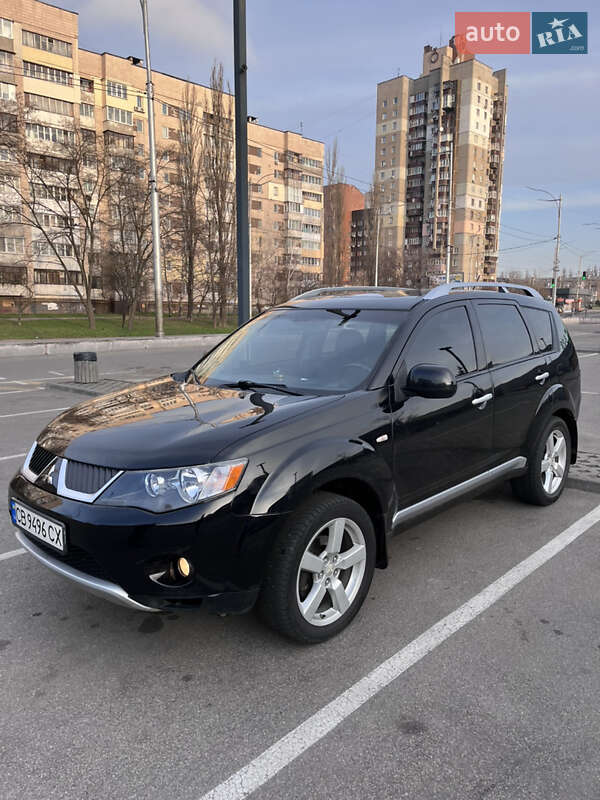 Внедорожник / Кроссовер Mitsubishi Outlander 2008 в 