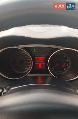 Внедорожник / Кроссовер Mitsubishi Outlander 2008 в 