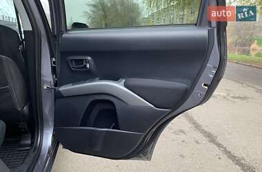 Позашляховик / Кросовер Mitsubishi Outlander 2008 в 