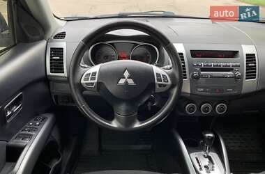 Позашляховик / Кросовер Mitsubishi Outlander 2008 в 