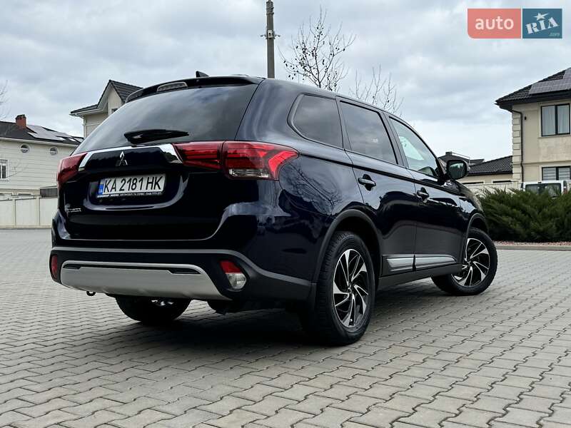 Позашляховик / Кросовер Mitsubishi Outlander 2021 в Одесі