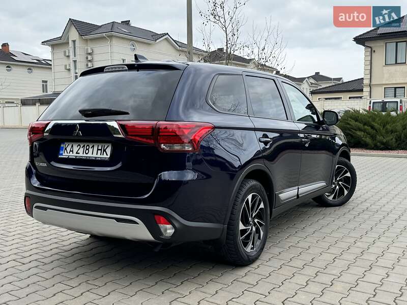 Позашляховик / Кросовер Mitsubishi Outlander 2021 в Одесі